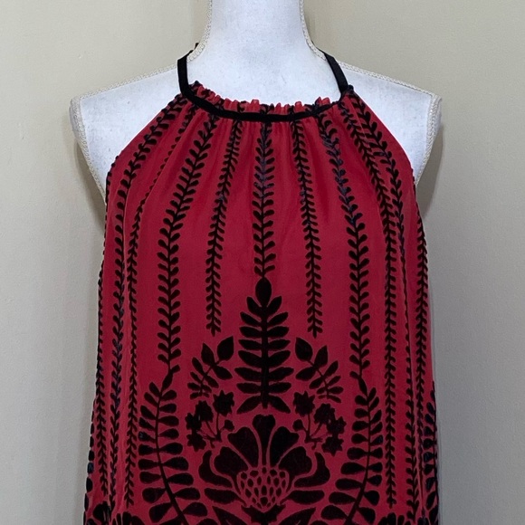 MAX STUDIO || Woman’s Sleeveless blouse size Medium/ large - Picture 6 of 7